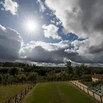 Chateau Les Merles Et Ses 4*