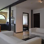Hotell Chateau Les Merles Et Ses