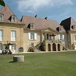 Chateau Les Merles Et Ses Hotel 4*