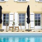 Hotel Chateau Les Merles Et Ses Mouleydier