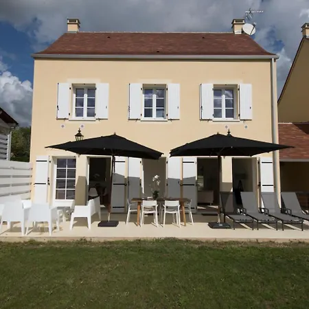 Château Les Merles Et Ses