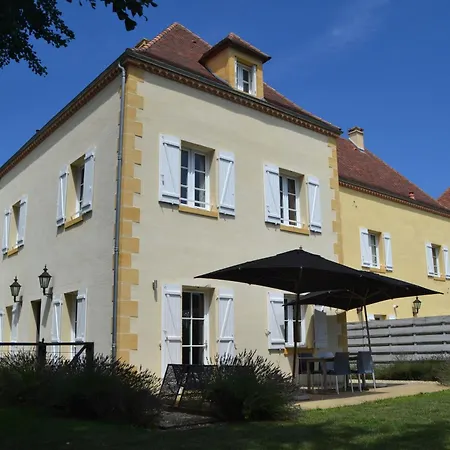Château Les Merles Et Ses 4*