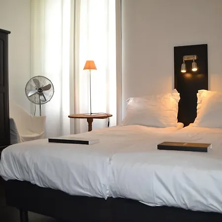 Château Les Merles Et Ses Mouleydier