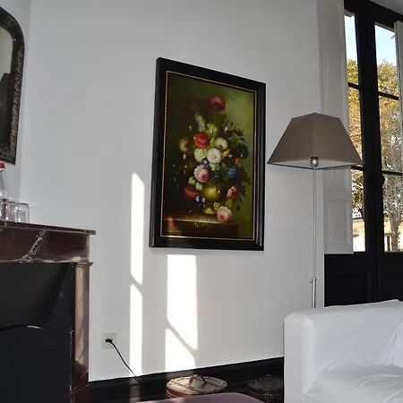 Chateau Les Merles Et Ses Hotel 4*