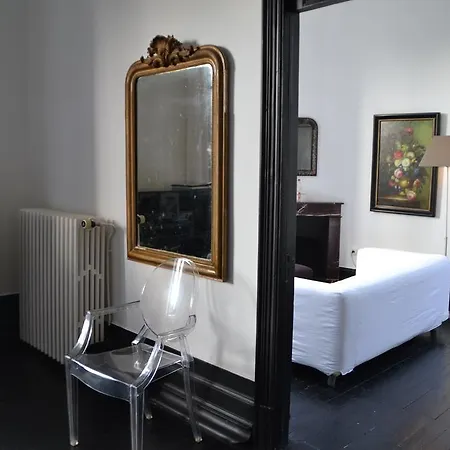 Chateau Les Merles Et Ses Hotel 4*