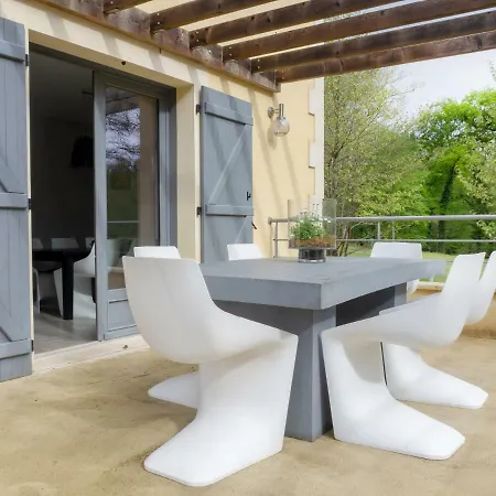 Château Les Merles Et Ses