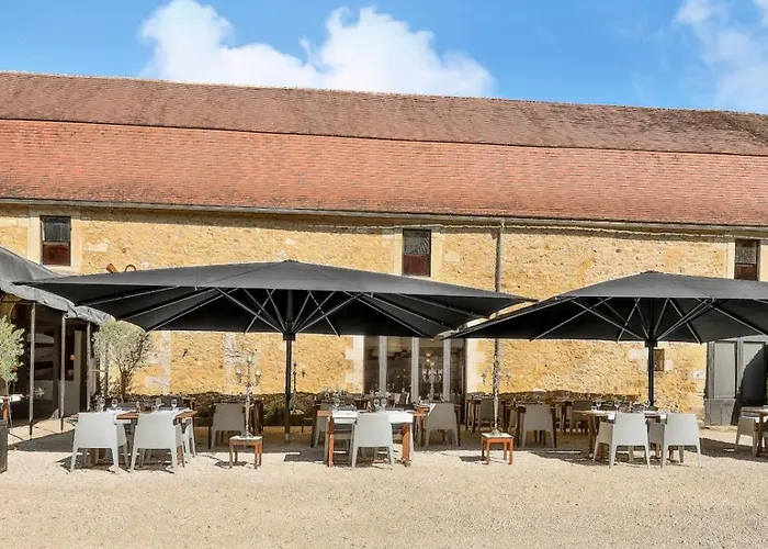 Chateau Les Merles Et Ses Hotel Mouleydier