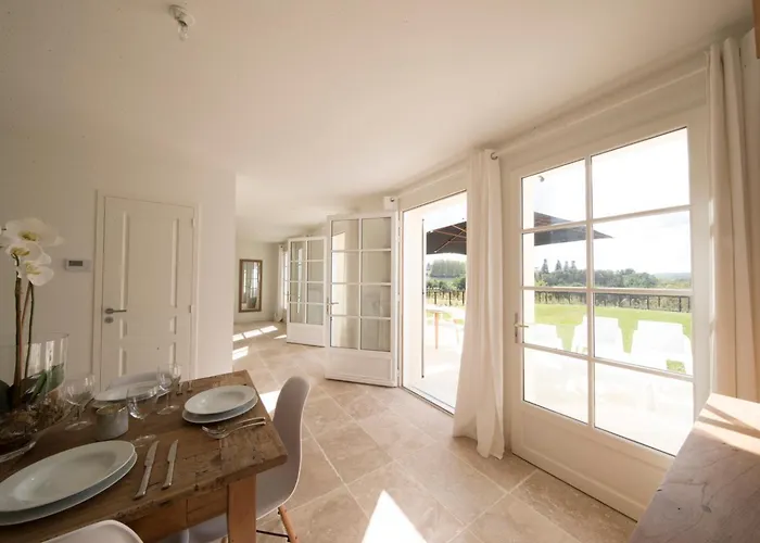 Hotel Chateau Les Merles Et Ses Mouleydier