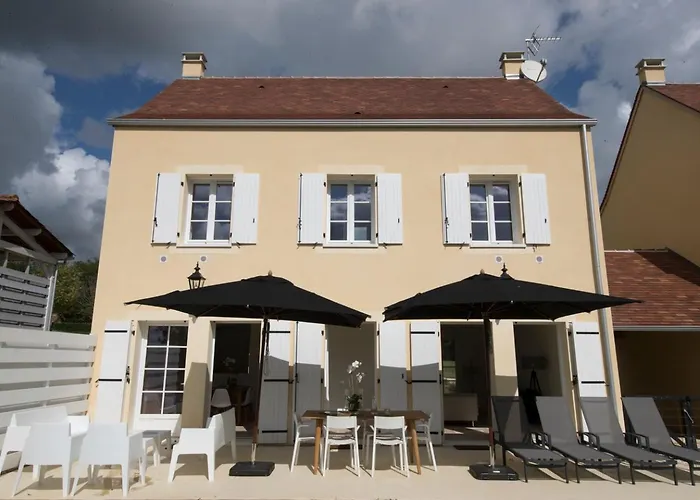 Chateau Les Merles Et Ses Mouleydier