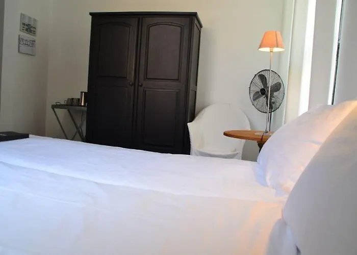 Chateau Les Merles Et Ses Mouleydier