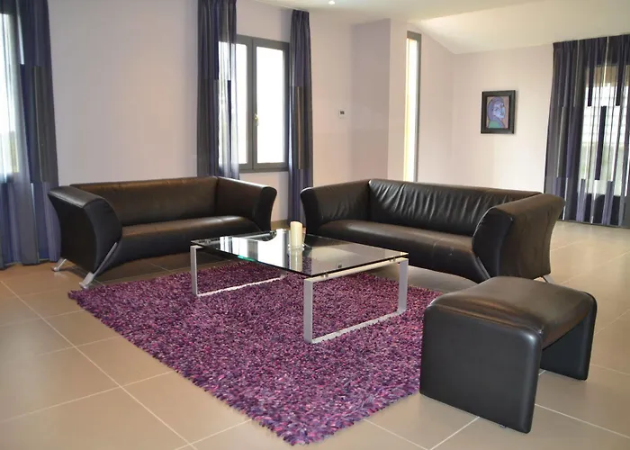 Hotel Chateau Les Merles Et Ses