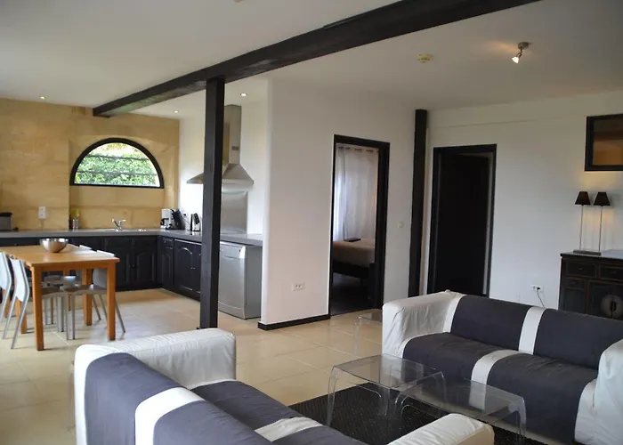 Chateau Les Merles Et Ses Mouleydier