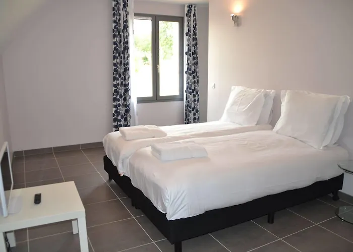 Hotel Chateau Les Merles Et Ses