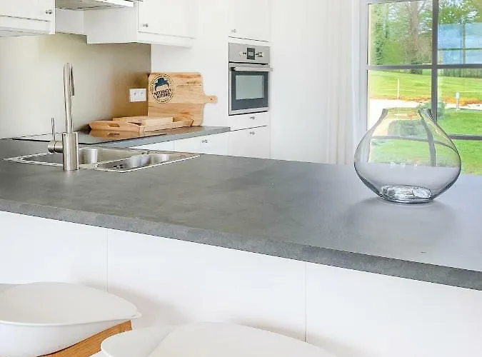 Chateau Les Merles Et Ses 4* Mouleydier